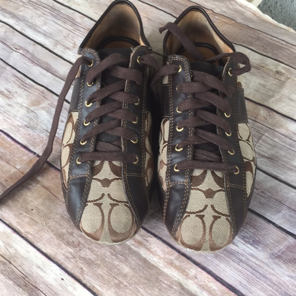 Coach women's size 11B brown /tan like New - Picture 2 of 6